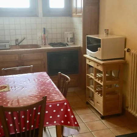 Cosy Avec Wi-fi, Proche Centre, Telecabines Et Commodites, Parking Prive - Fr-1-671-129 *